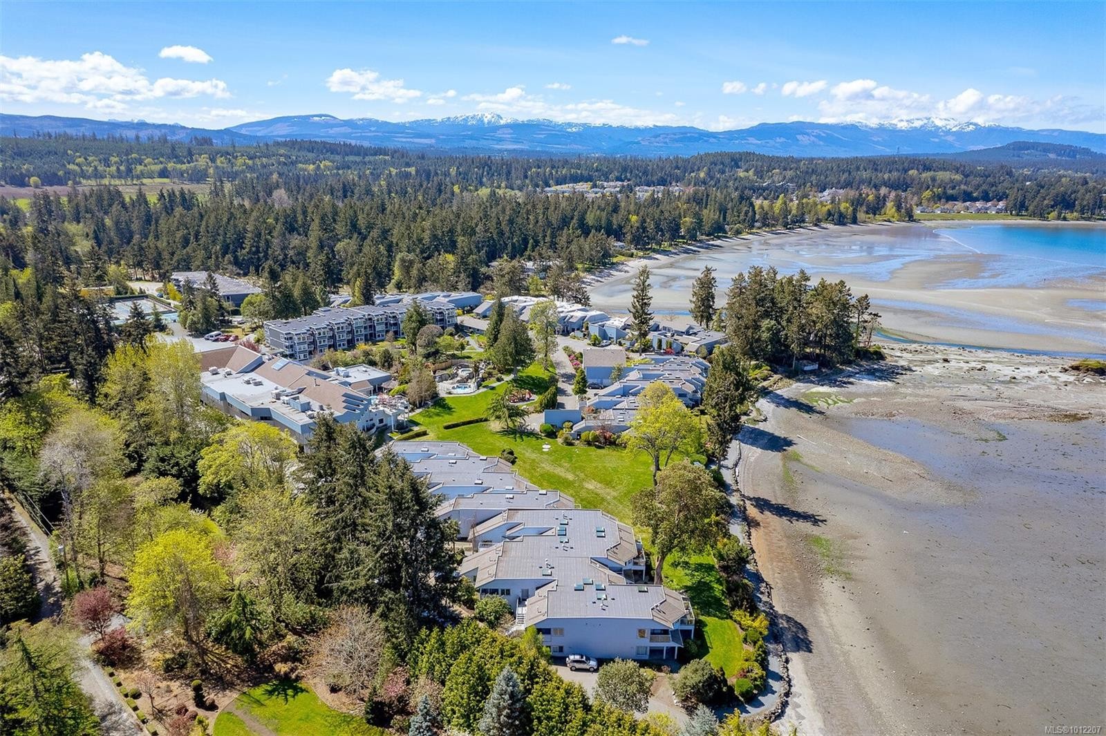 736-1600 Stroulger Rd, Nanoose Bay, BC - Outdoor With View