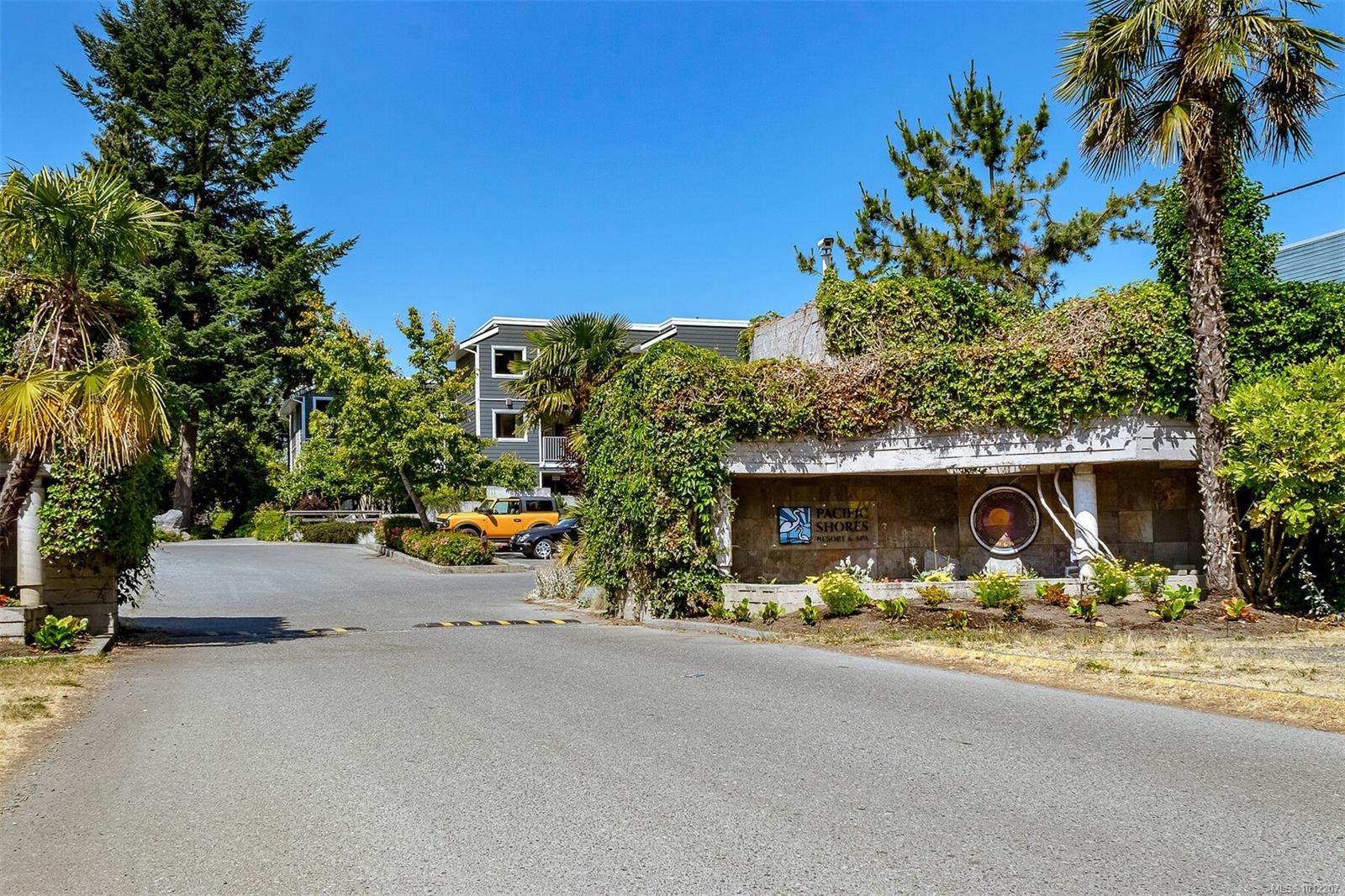 736-1600 Stroulger Rd, Nanoose Bay, BC - Outdoor