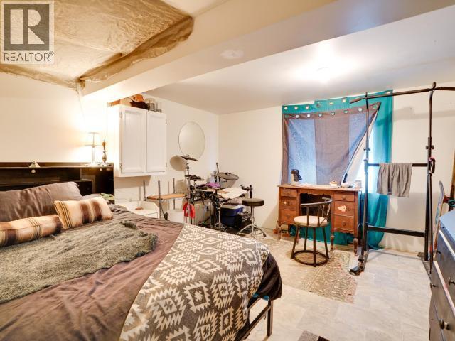 2039 Main Street, Texada Island, BC - Indoor Photo Showing Bedroom