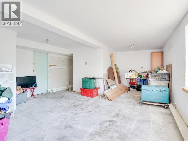 2039 Main Street, Texada Island, BC - Indoor Photo Showing Other Room