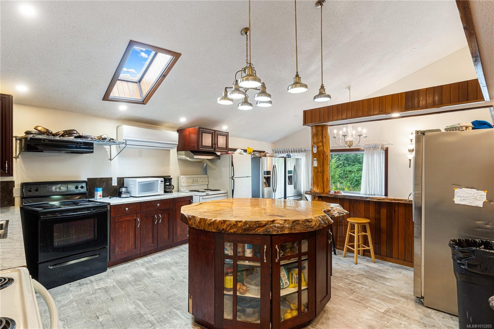 1747 Nahmint Rd, Qualicum Beach, BC