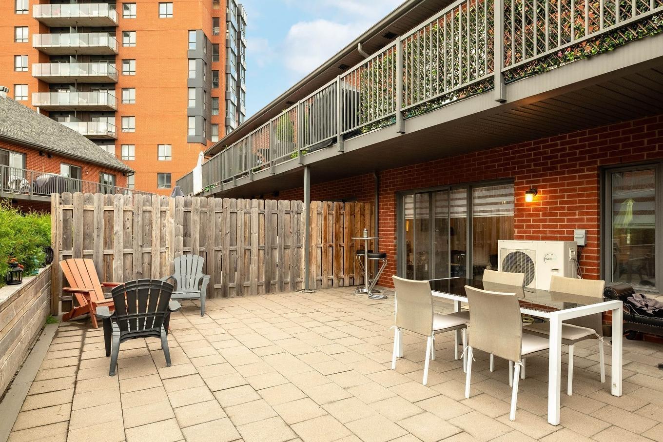 Patio - 5780B Av. Parkhaven, Côte-Saint-Luc, QC - Outdoor With Exterior