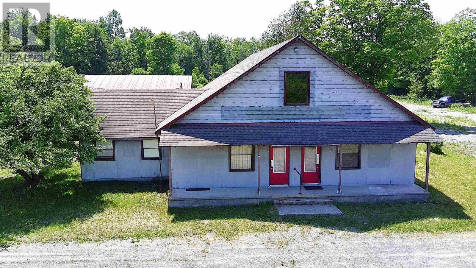 3003 Base Line, Hilton Beach, ON