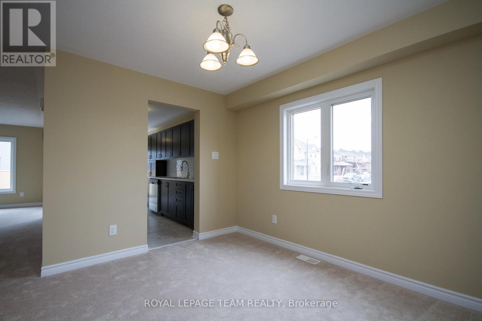 Dining Room - 464 Brettonwood Ridge, Ottawa, ON - Indoor Photo Showing Other Room