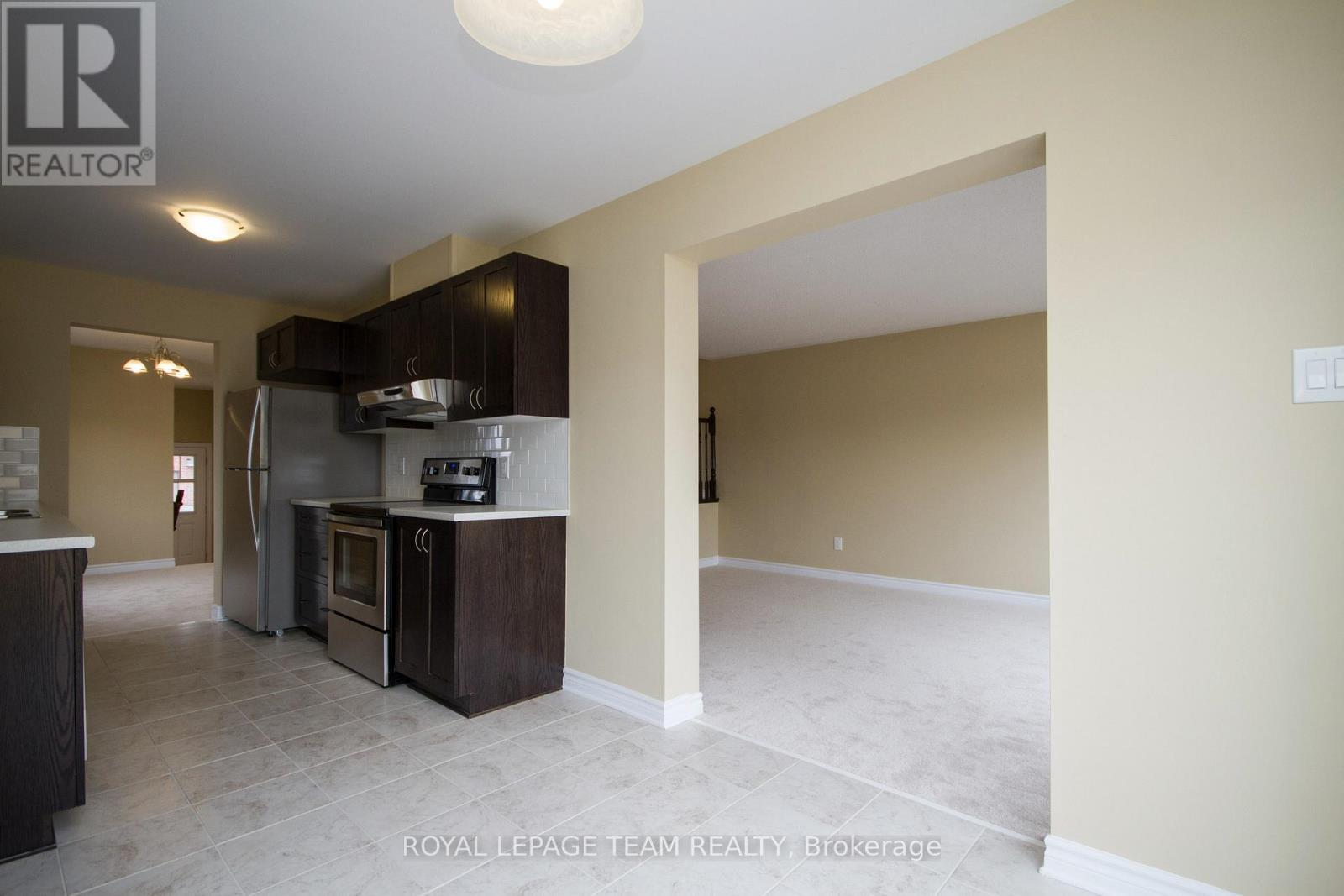 Eating Area - 464 Brettonwood Ridge, Ottawa, ON - Indoor Photo Showing Kitchen