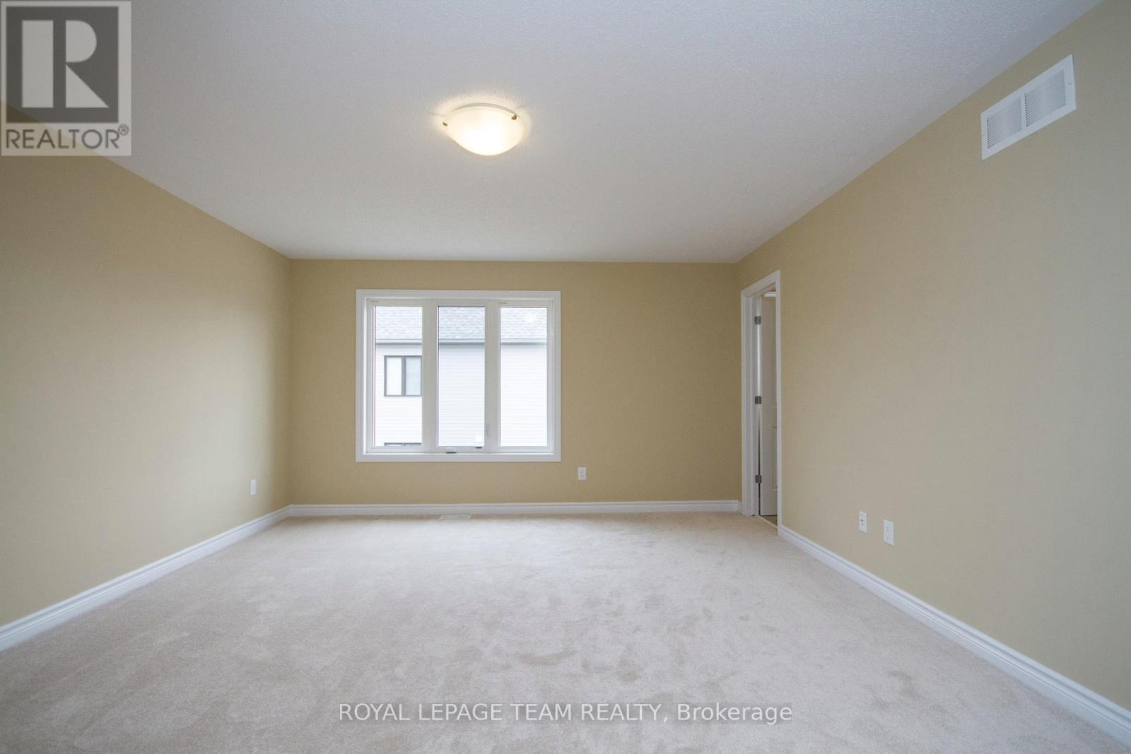 Primary Bedroom - 464 Brettonwood Ridge, Ottawa, ON - Indoor Photo Showing Other Room