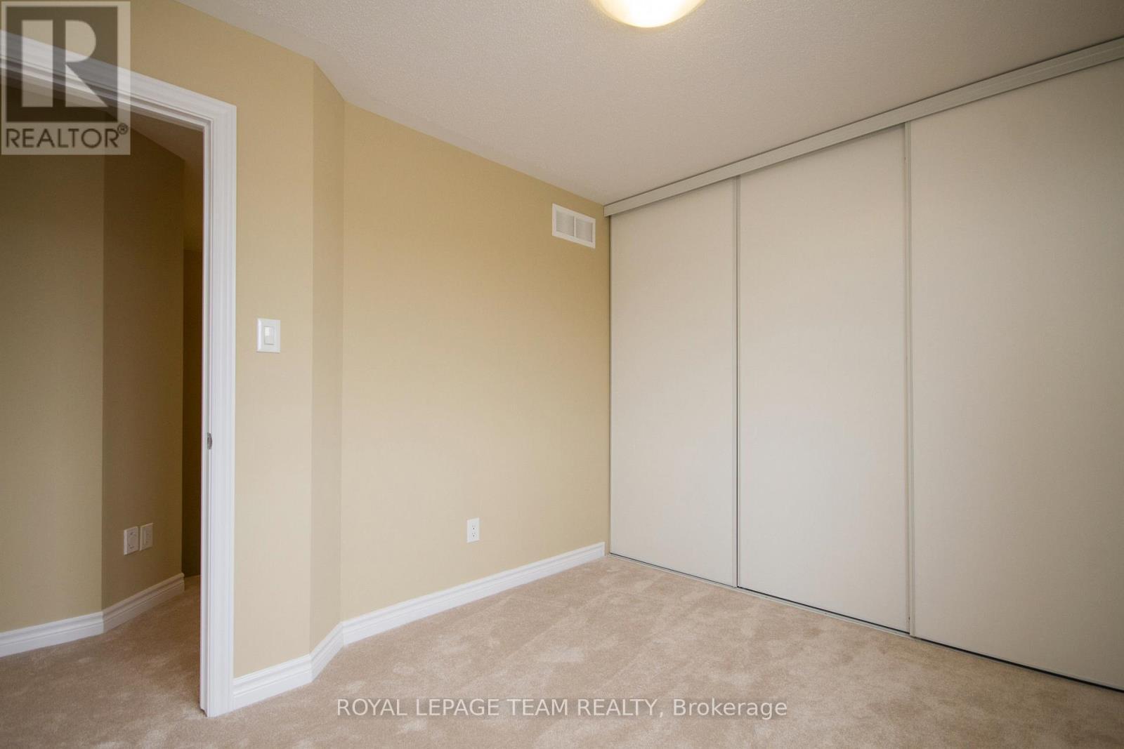 Bedroom - 464 Brettonwood Ridge, Ottawa, ON - Indoor Photo Showing Other Room