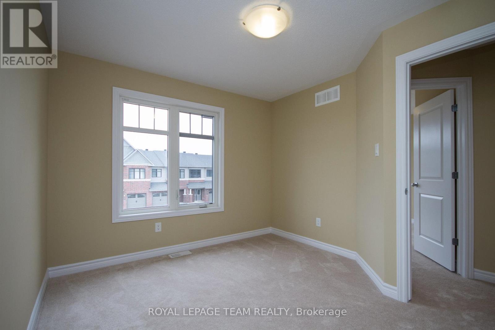 Bedroom - 464 Brettonwood Ridge, Ottawa, ON - Indoor Photo Showing Other Room