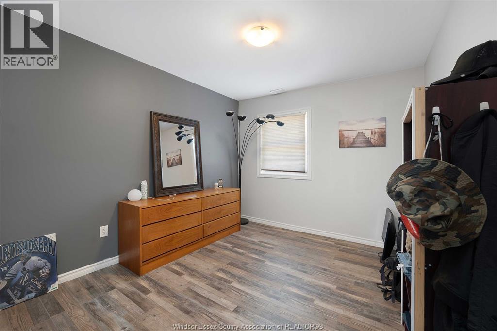 112 Washington, Harrow, ON - Indoor