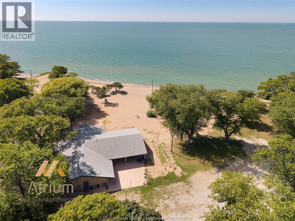 112 Washington, Harrow, ON - Outdoor With Body Of Water With View