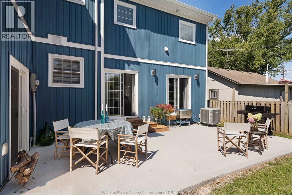 112 Washington, Harrow, ON - Outdoor With Deck Patio Veranda With Exterior