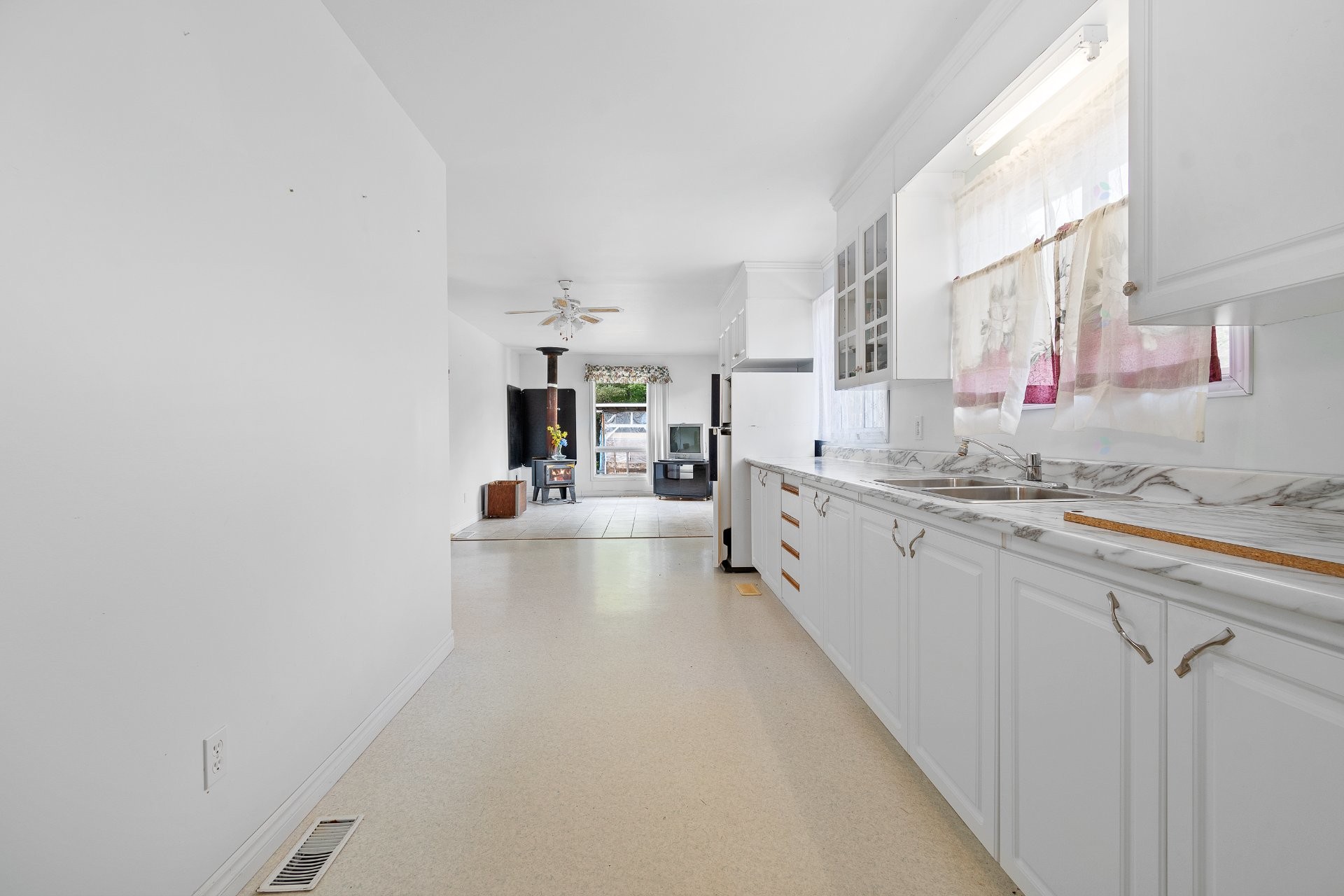 Kitchen - 211 Ch. Stephens, Otter Lake, QC - Indoor