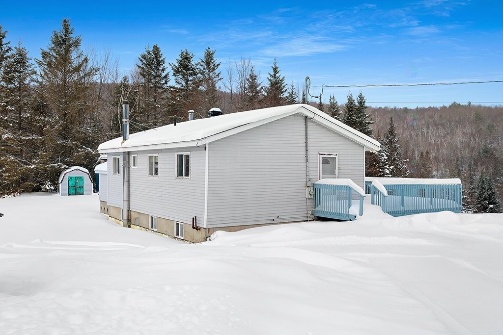 Front of Structure - 211 Ch. Stephens, Otter Lake, QC - Outdoor