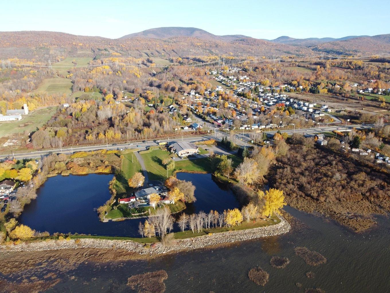 Terre/Terrain - Boul. Ste-Anne, Château-Richer, QC