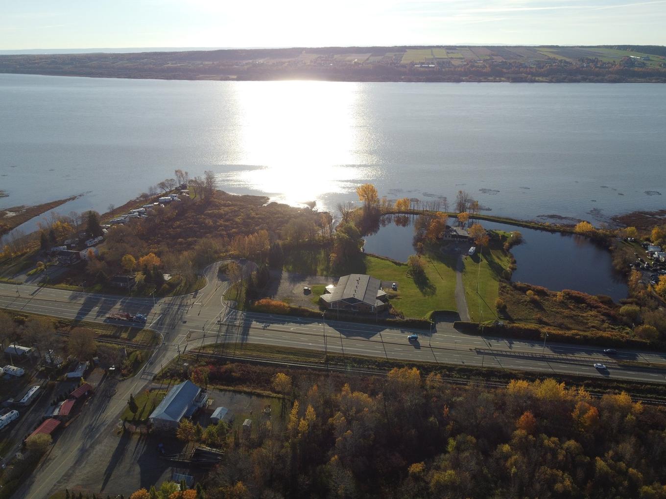 Terre/Terrain - Boul. Ste-Anne, Château-Richer, QC