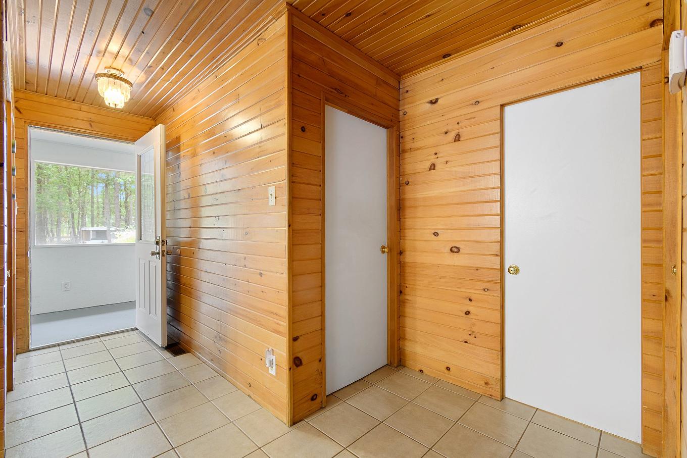 Hall d'entrée/Vestibule - 5 - C Rue Frank, Clarendon, QC - Indoor Photo Showing Other Room