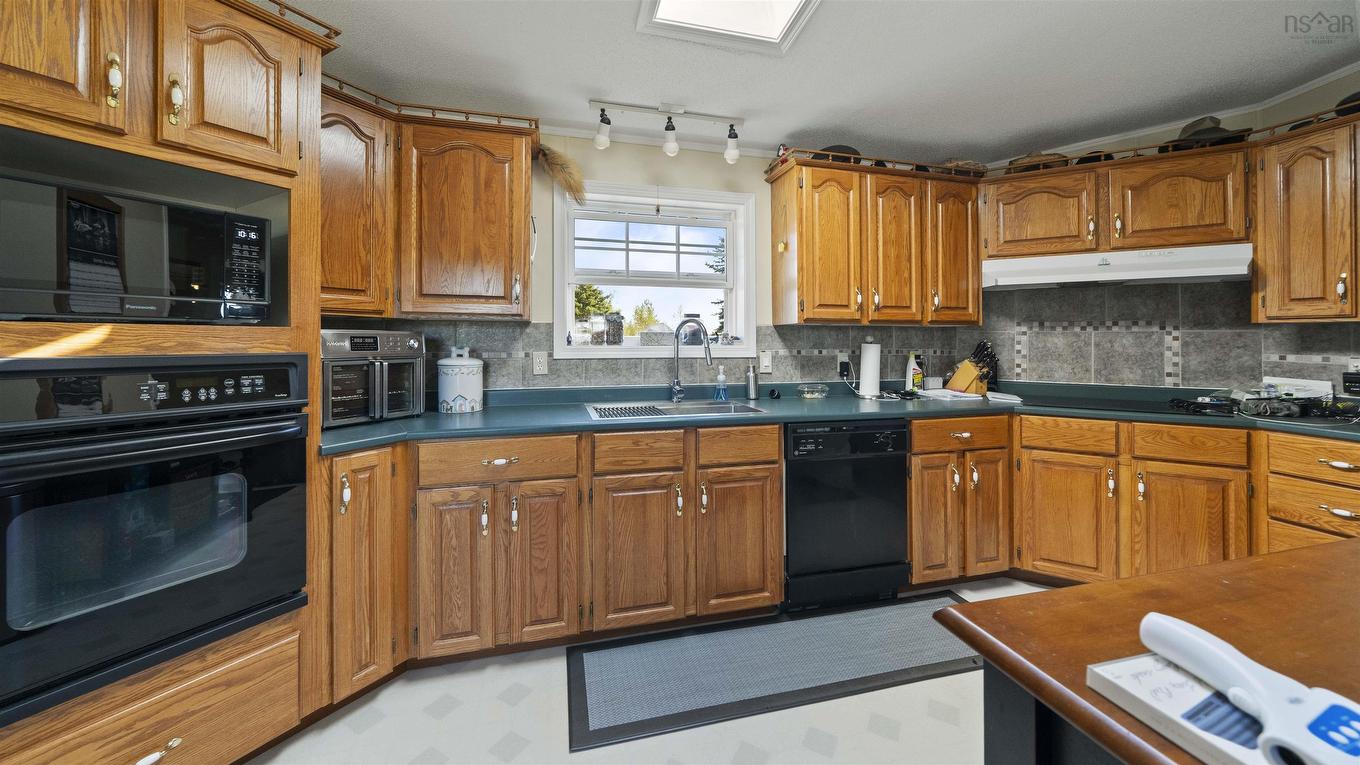 402 Johnson Road, Coldstream, NS