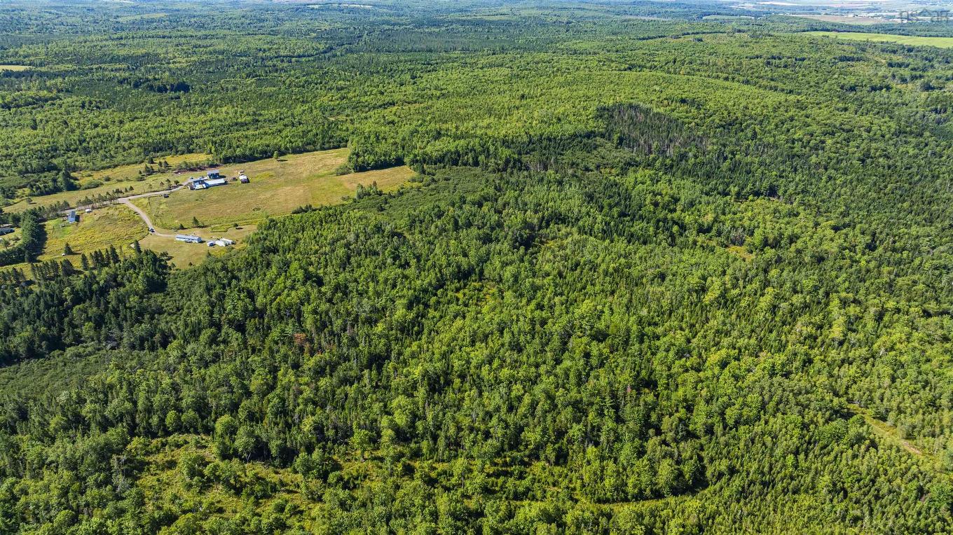 402 Johnson Road, Coldstream, NS