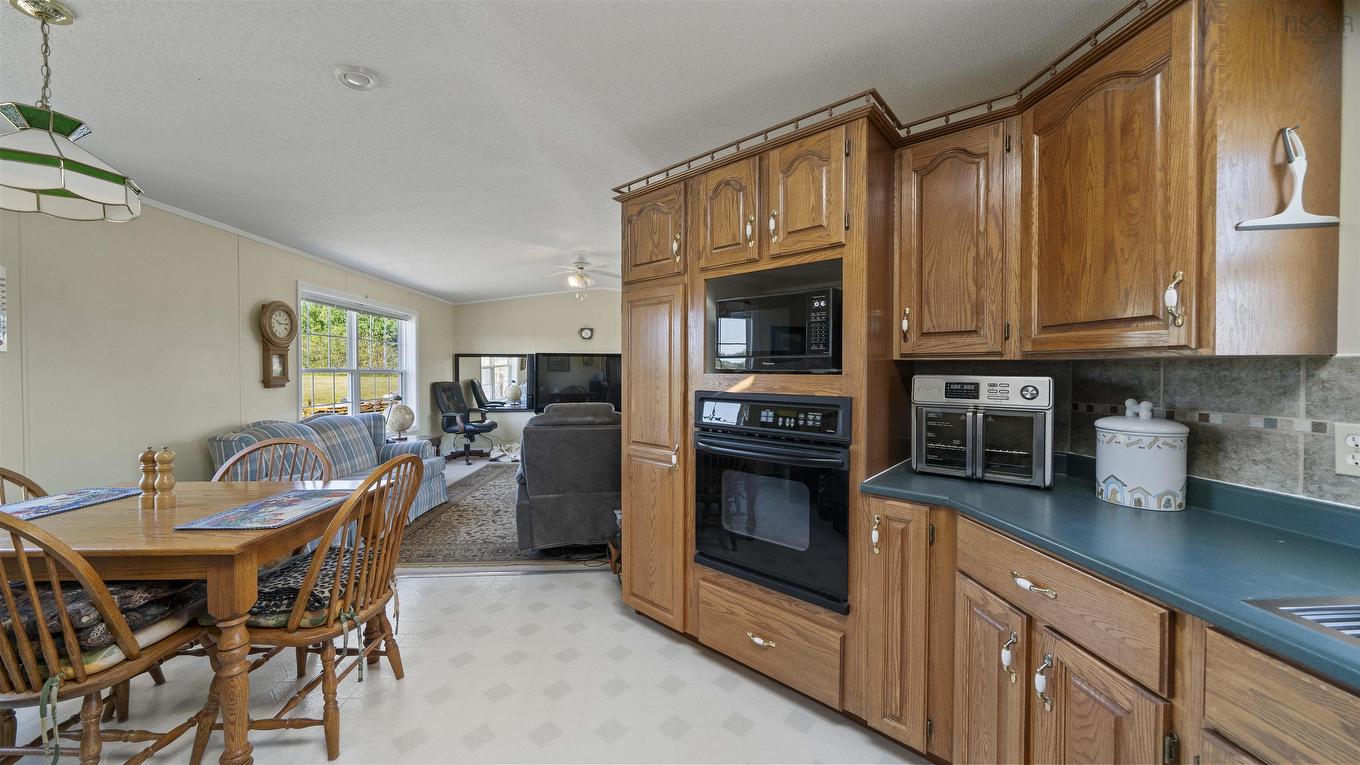 402 Johnson Road, Coldstream, NS