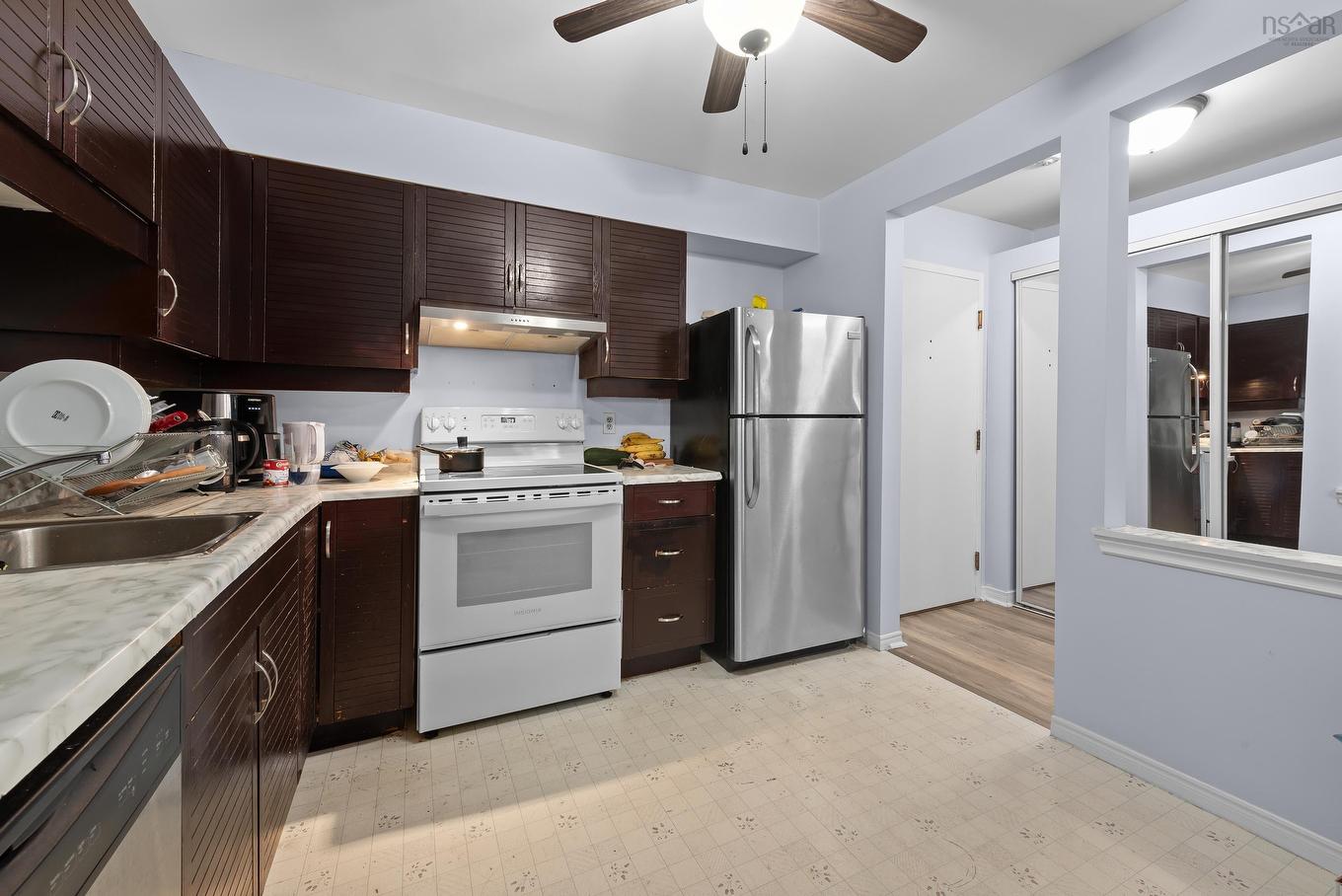 109 87 Kearney Lake Road, Halifax, NS