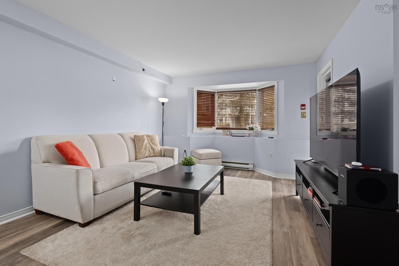 109 87 Kearney Lake Road, Halifax, NS