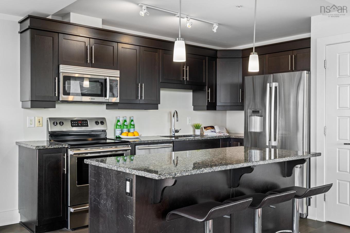 205 31 Kings Wharf Place, Dartmouth, NS