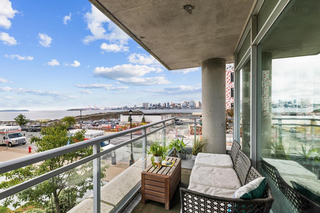 205 31 Kings Wharf Place, Dartmouth, NS