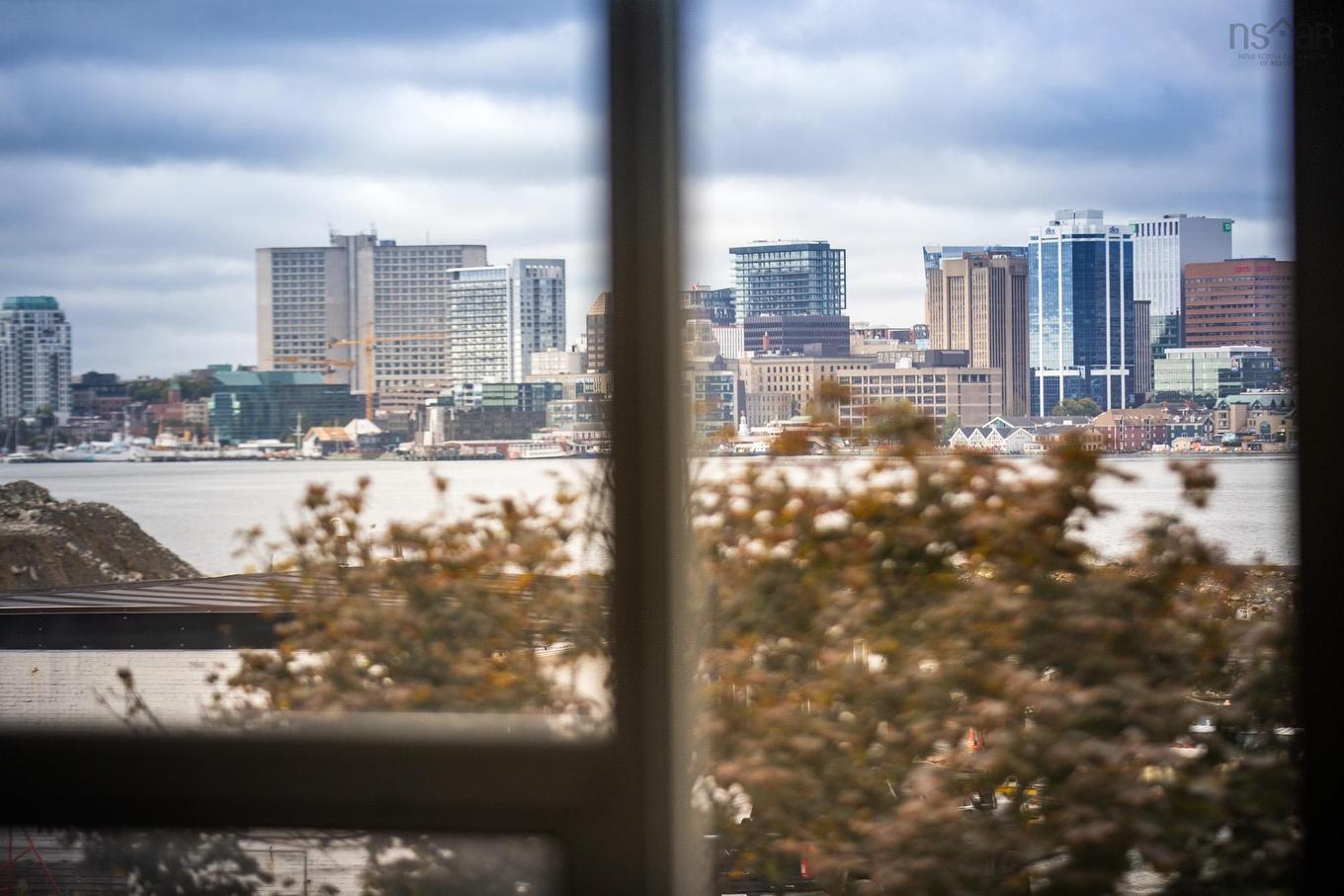 205 31 Kings Wharf Place, Dartmouth, NS