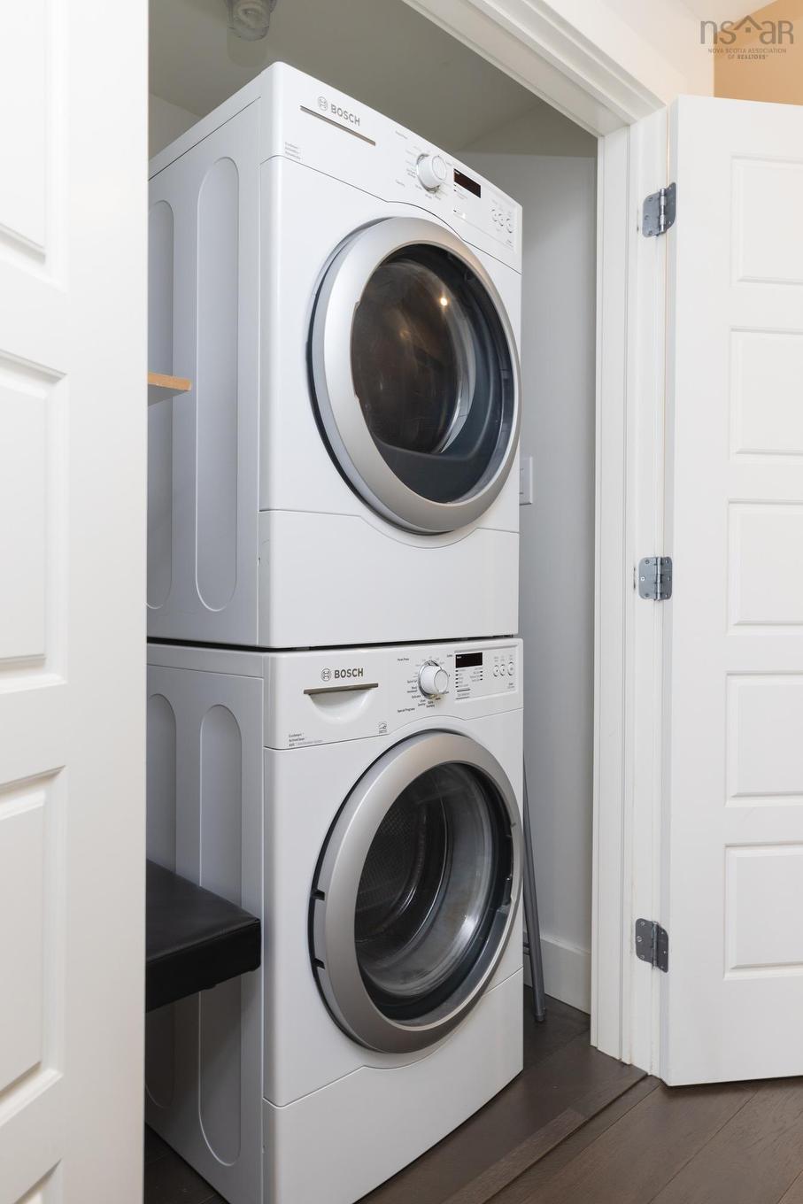 205 31 Kings Wharf Place, Dartmouth, NS