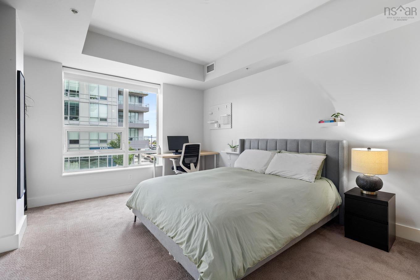 205 31 Kings Wharf Place, Dartmouth, NS