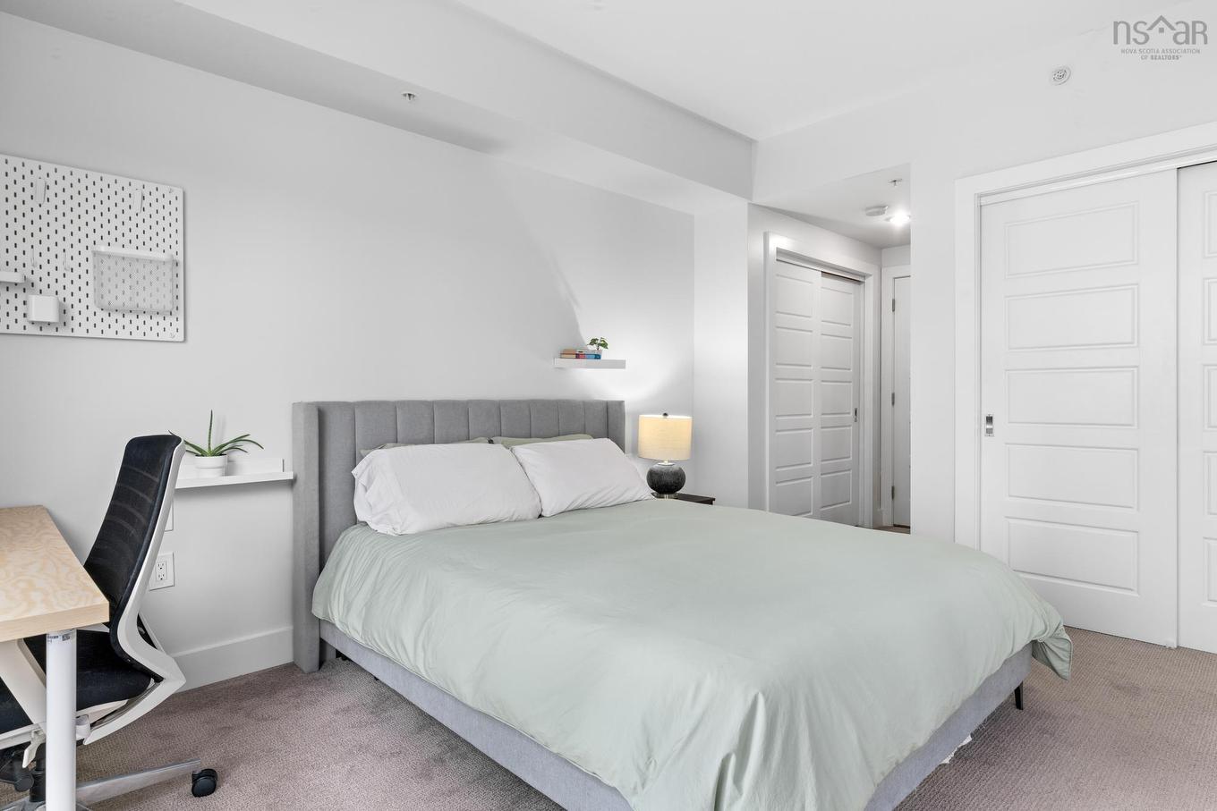 205 31 Kings Wharf Place, Dartmouth, NS