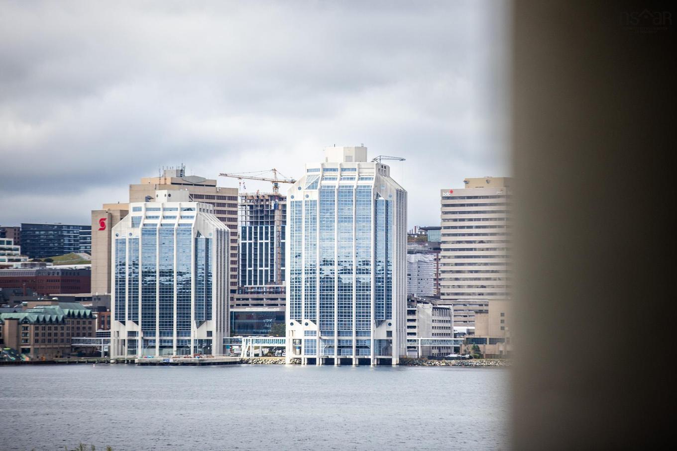 205 31 Kings Wharf Place, Dartmouth, NS