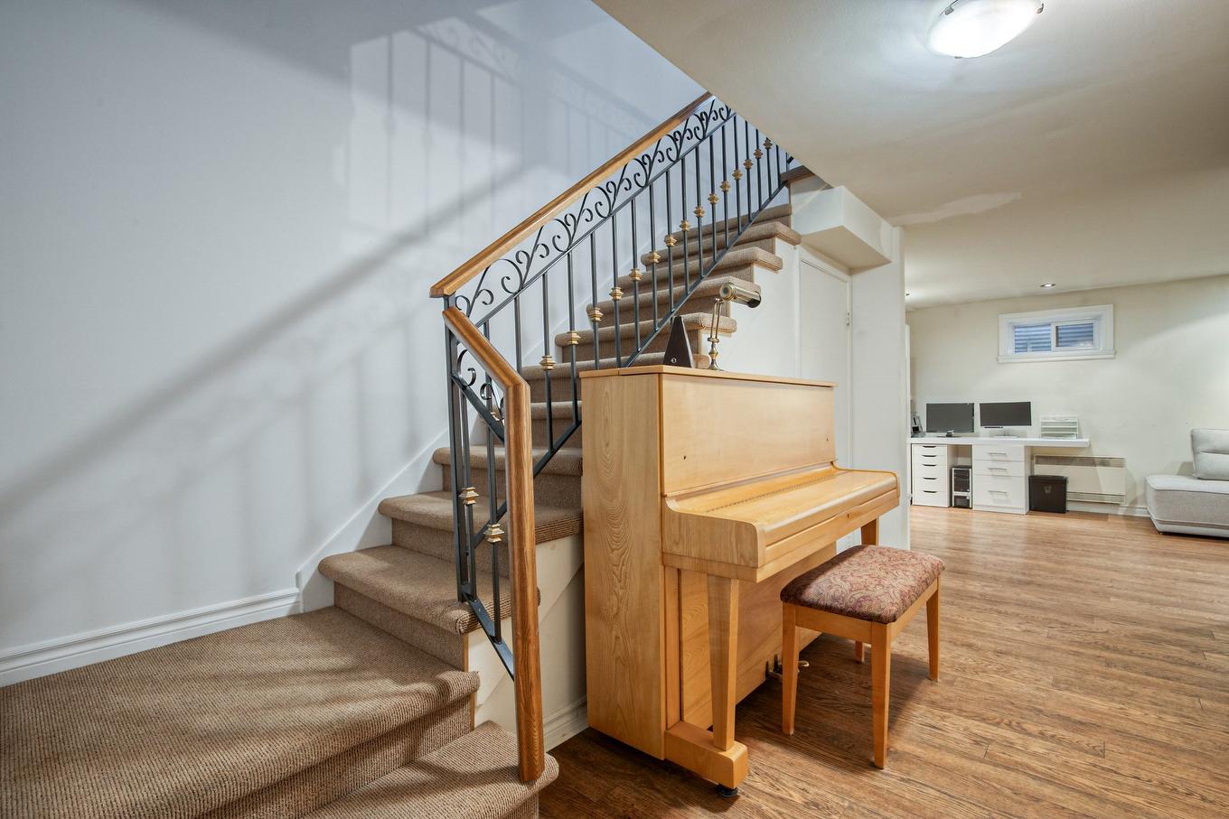 Staircase - 118Z Place De Fontainebleau, Saint-Lambert, QC