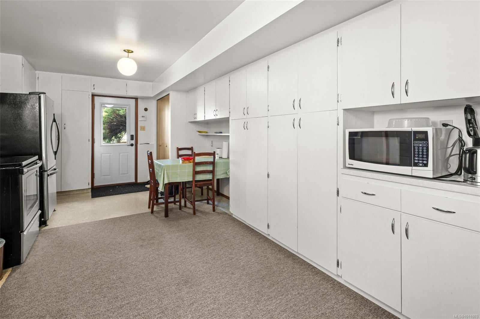 3940 Oakdale Pl, Saanich, BC