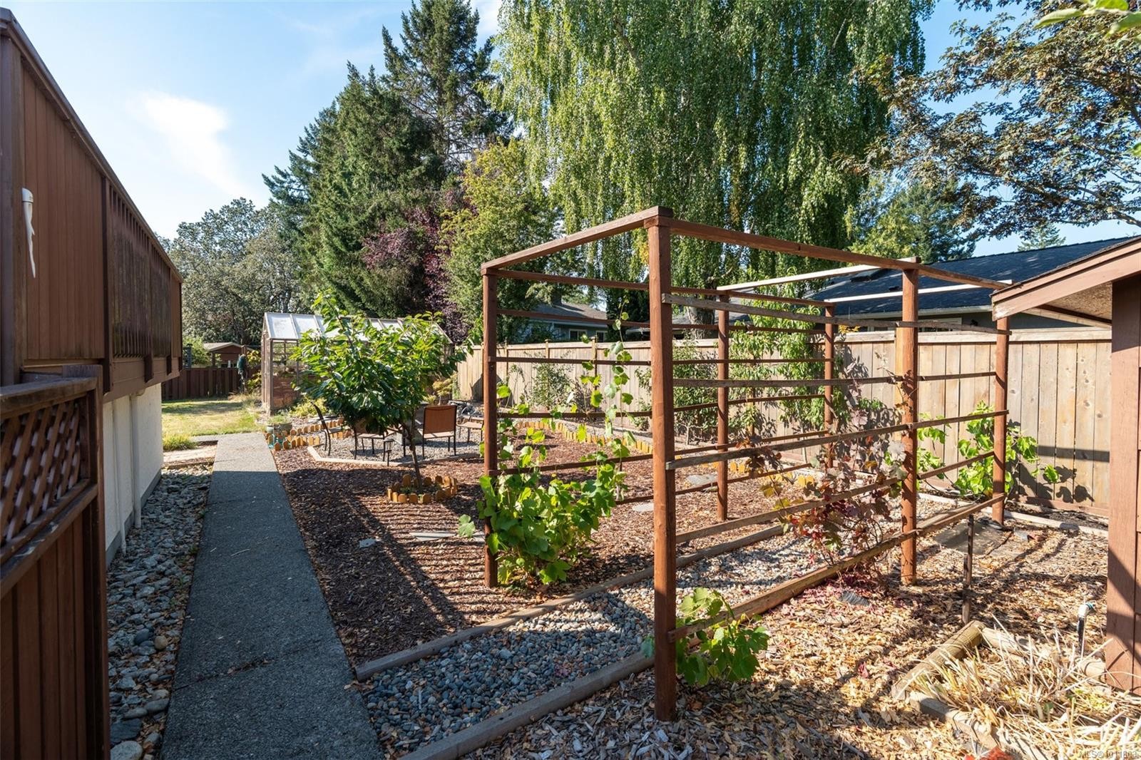 3940 Oakdale Pl, Saanich, BC