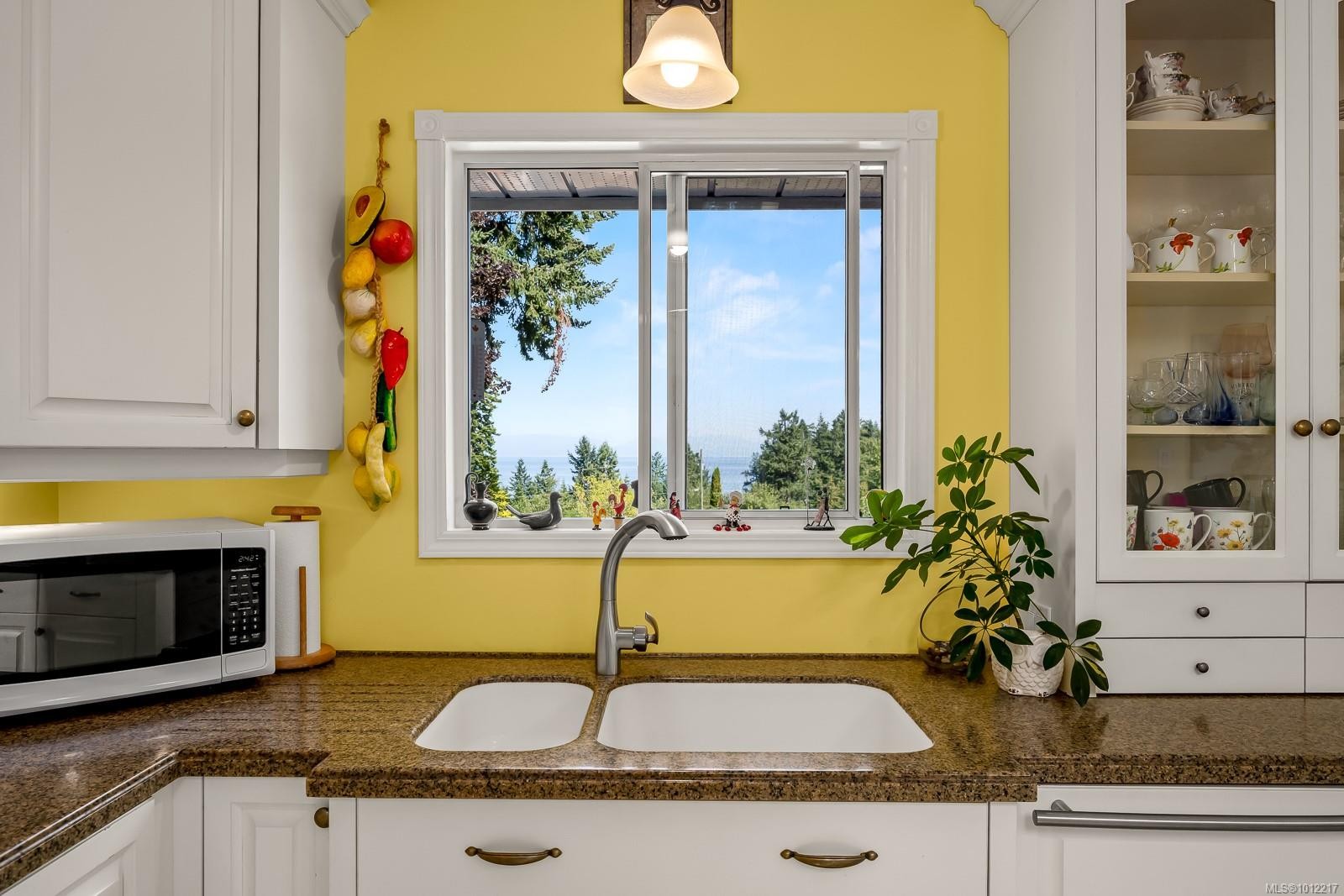 1927 Wilson Rd, Courtenay, BC