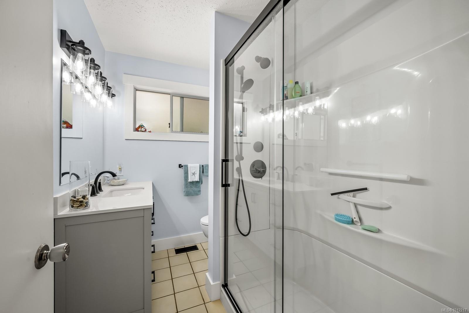 1927 Wilson Rd, Courtenay, BC