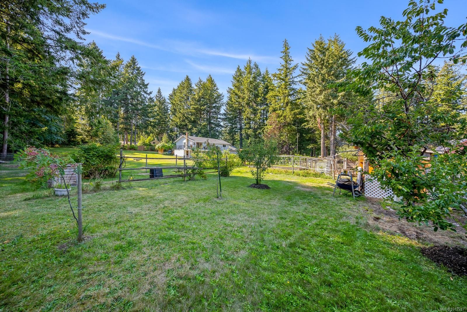 1927 Wilson Rd, Courtenay, BC