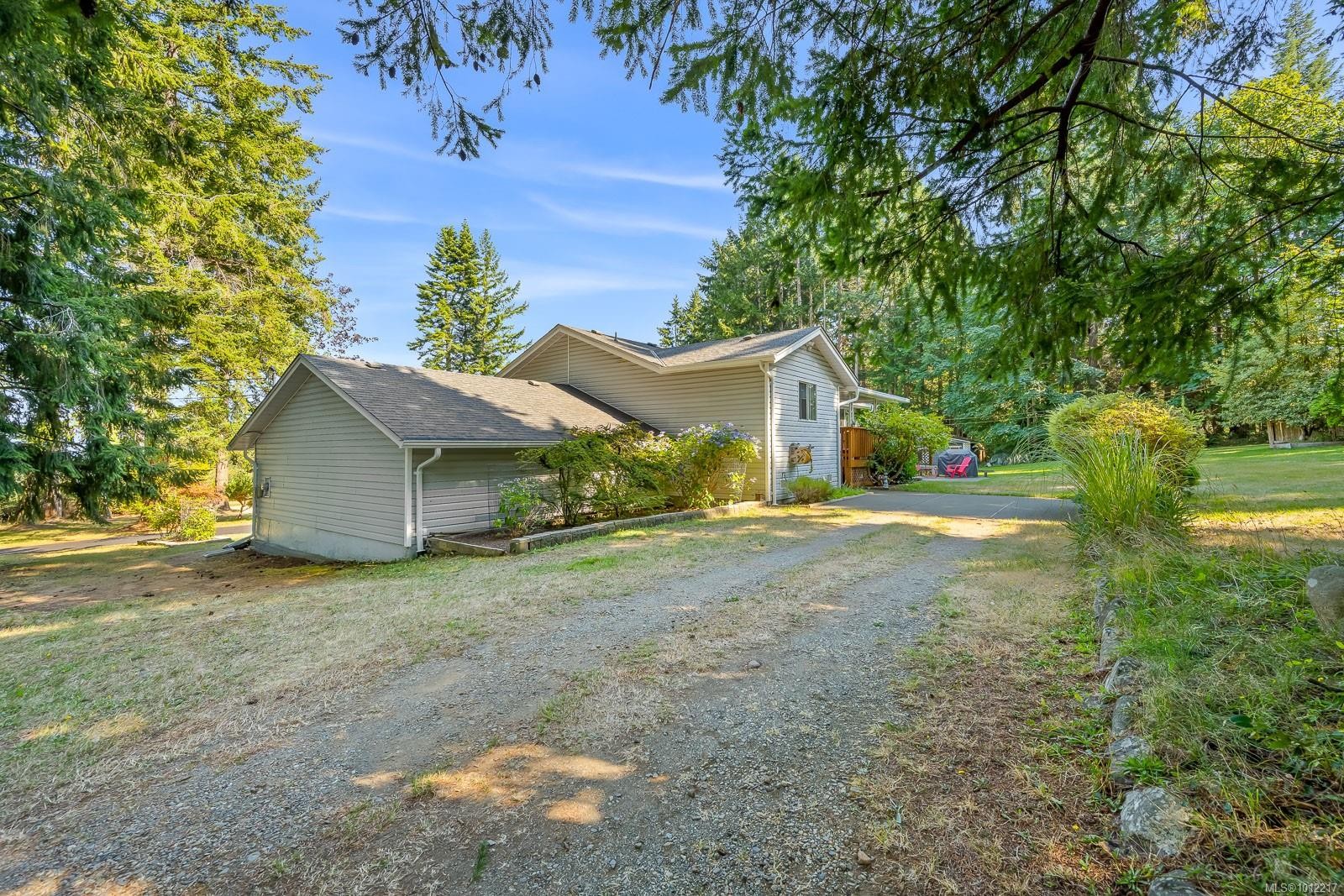 1927 Wilson Rd, Courtenay, BC