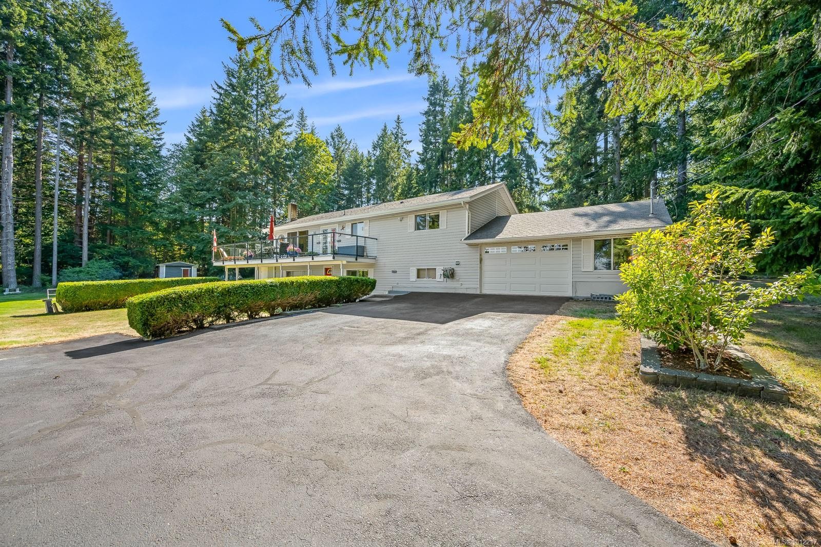 1927 Wilson Rd, Courtenay, BC