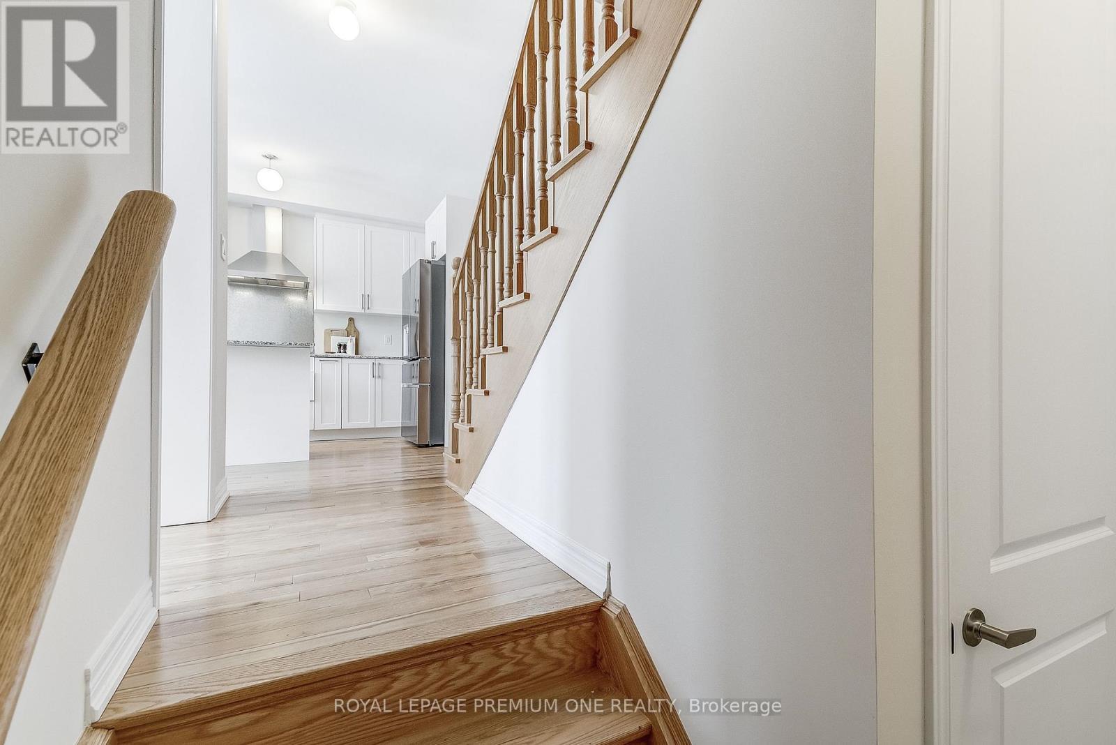 440 Kennedy Circle, Milton, ON - Indoor Photo Showing Other Room