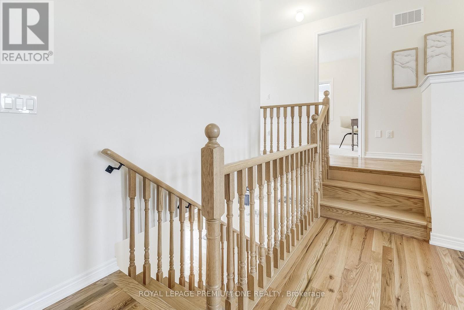 440 Kennedy Circle, Milton, ON - Indoor Photo Showing Other Room