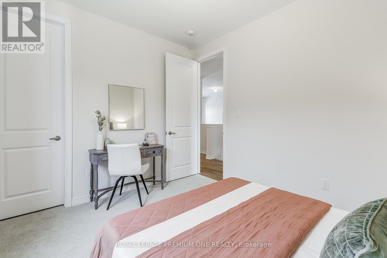 440 Kennedy Circle, Milton, ON - Indoor Photo Showing Bedroom
