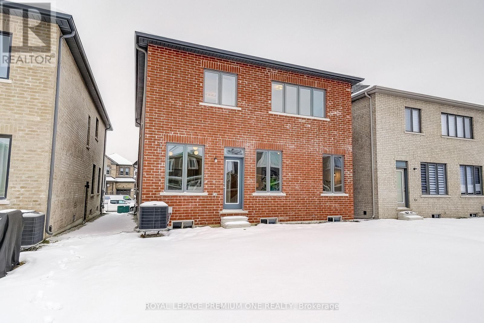 440 Kennedy Circle, Milton, ON - Outdoor With Exterior