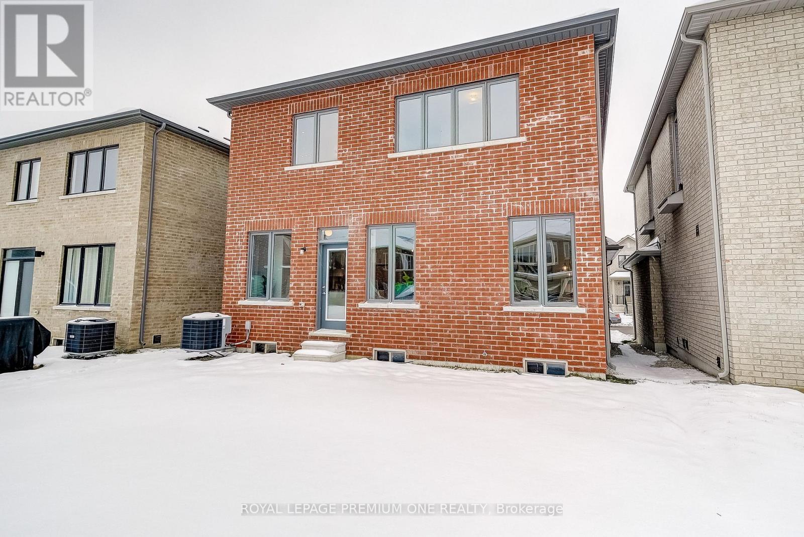 440 Kennedy Circle, Milton, ON - Outdoor With Exterior