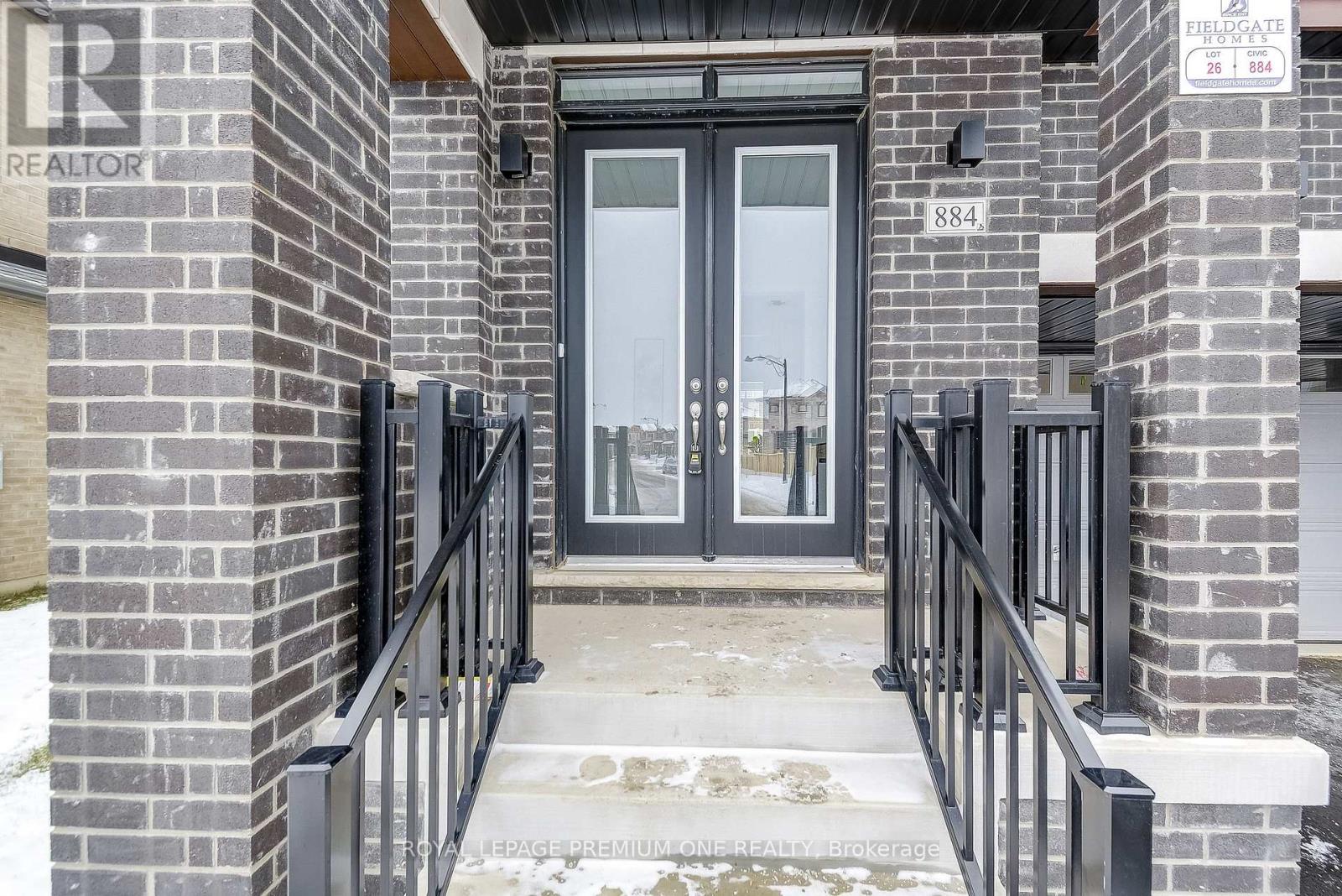 884 Plum Place, Milton, ON - Outdoor