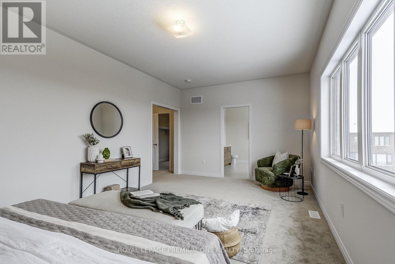 884 Plum Place, Milton, ON - Indoor Photo Showing Bedroom