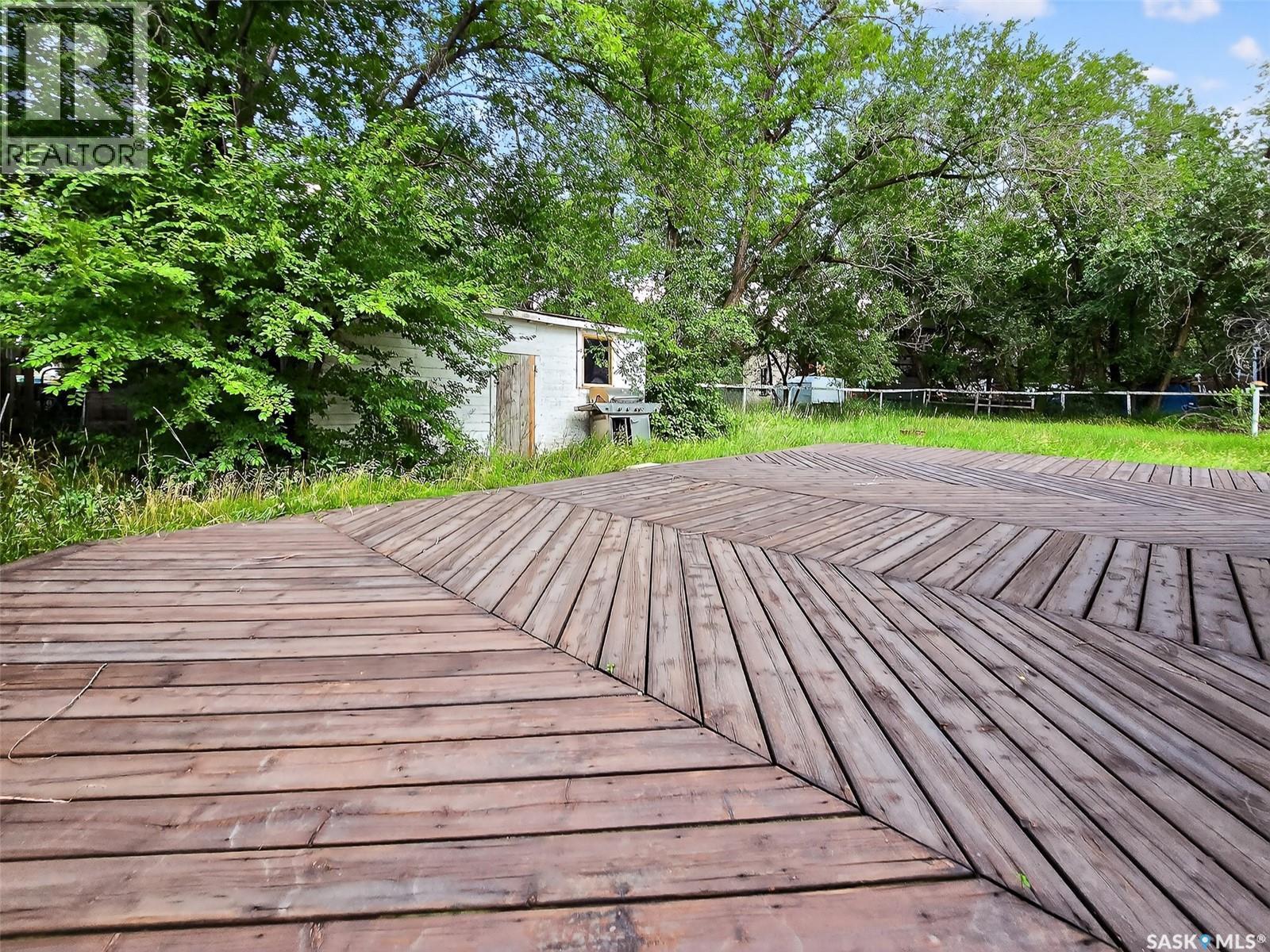 311 3Rd Street, Chaplin, SK - Outdoor With Deck Patio Veranda