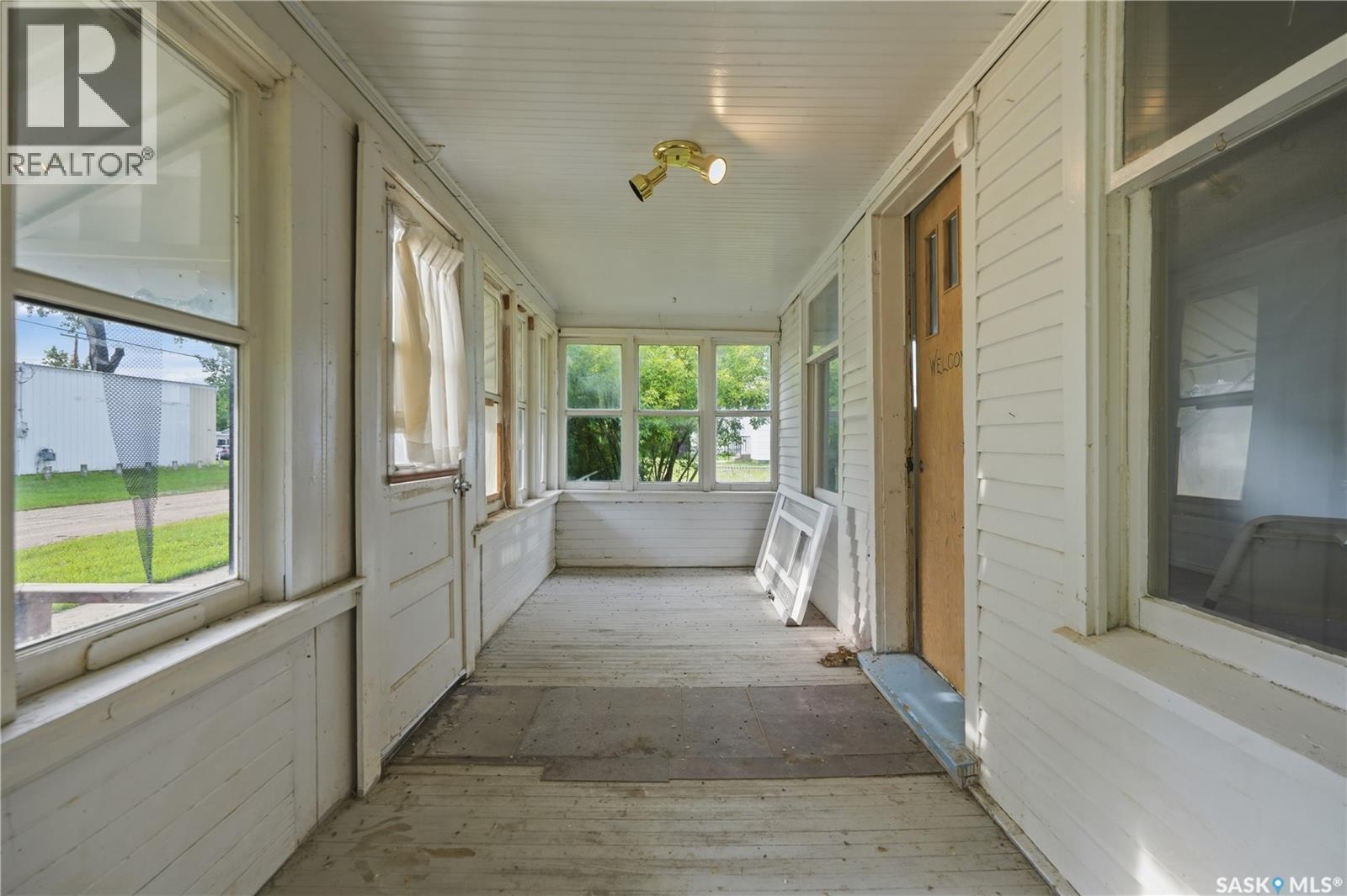 311 3Rd Street, Chaplin, SK