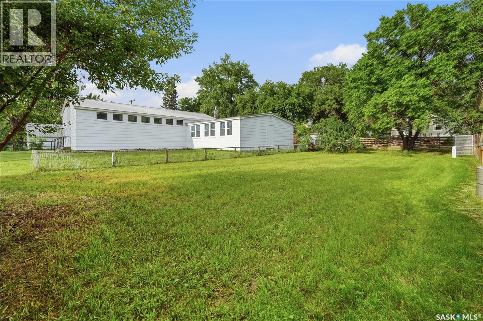 311 3Rd Street, Chaplin, SK
